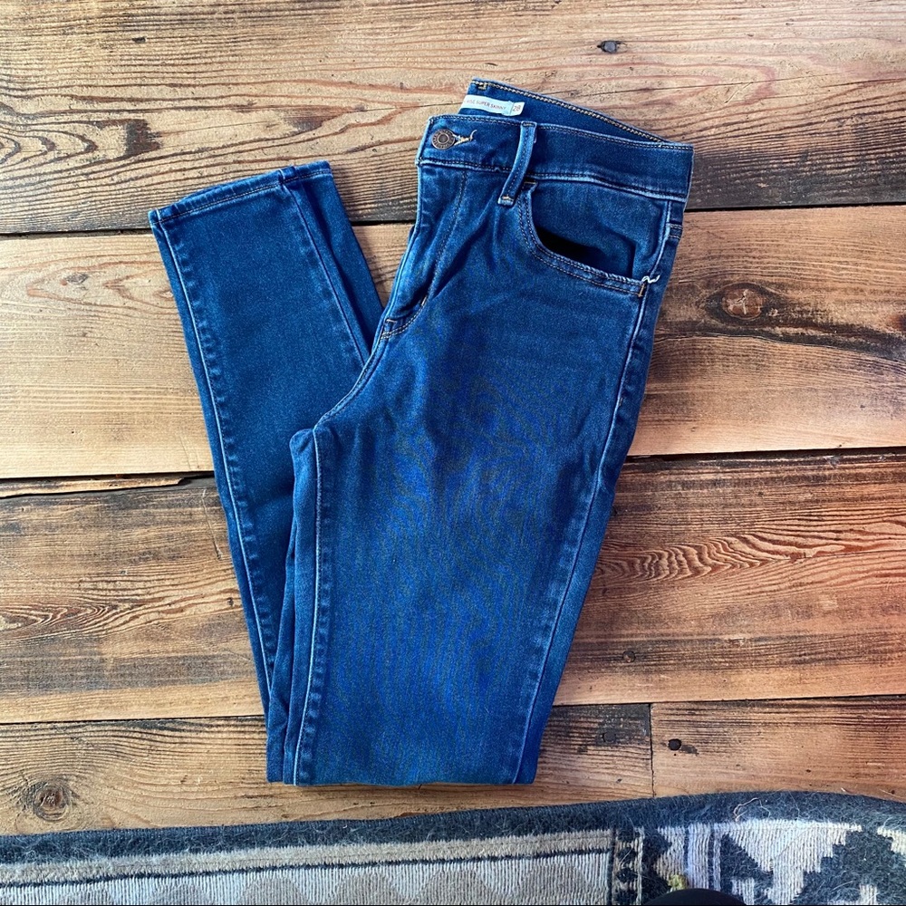 levi’s 720 super high rise jeans
